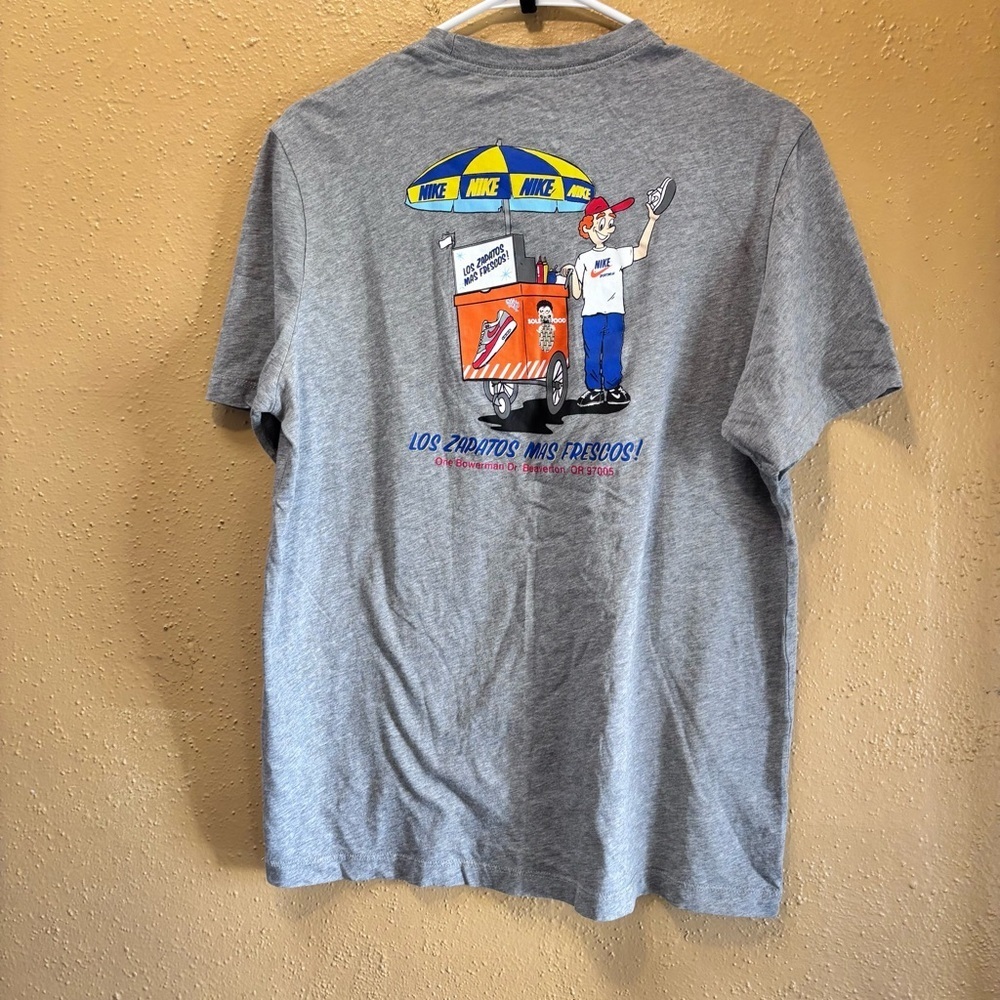 Nike Mens Sole Food Los Zapatos Mas Frescos Graphic T-Shirt Gray Large - Picture 4 of 6